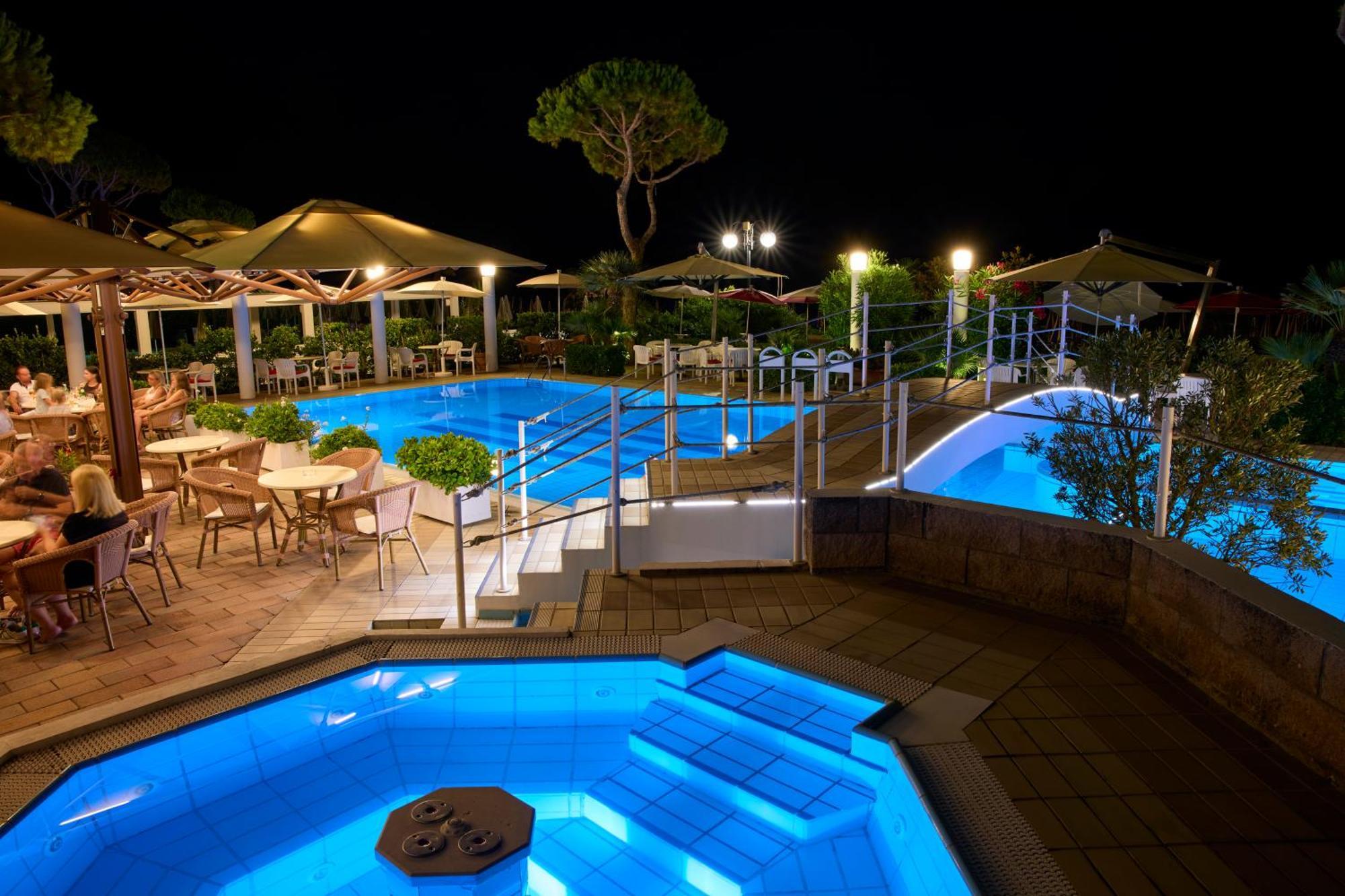 Ruhl Beach Hotel & Suites Lido di Jesolo Bagian luar foto