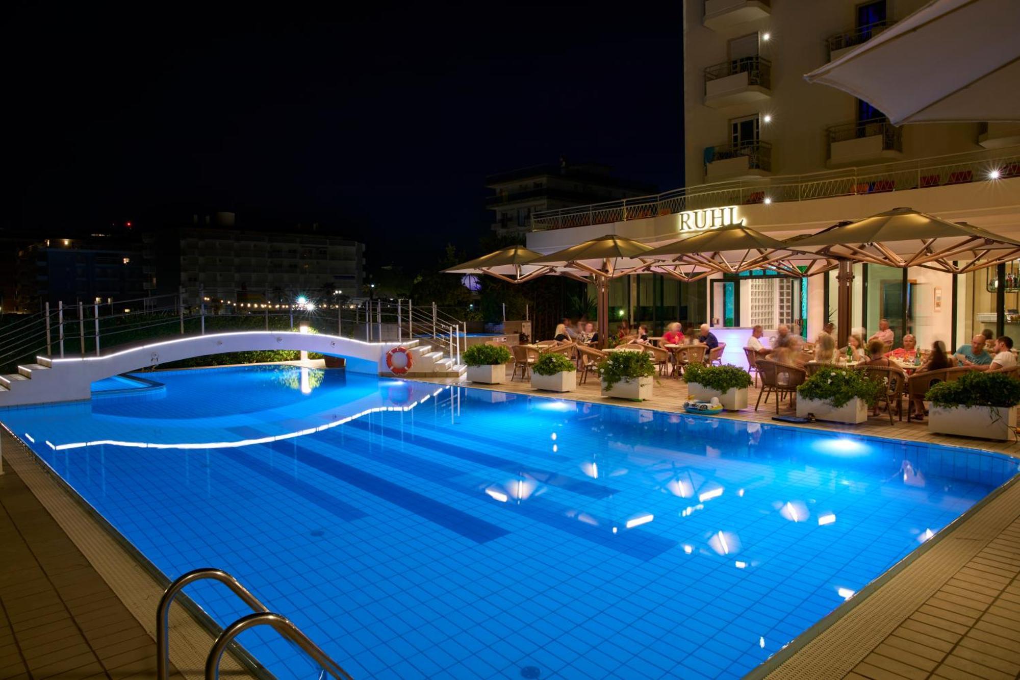 Ruhl Beach Hotel & Suites Lido di Jesolo Bagian luar foto