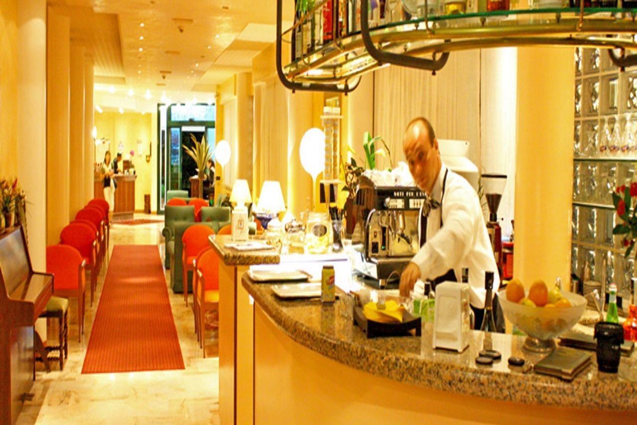 Ruhl Beach Hotel & Suites Lido di Jesolo Bagian luar foto