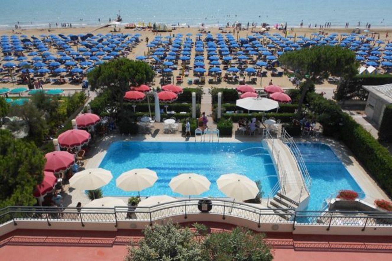 Ruhl Beach Hotel & Suites Lido di Jesolo Bagian luar foto