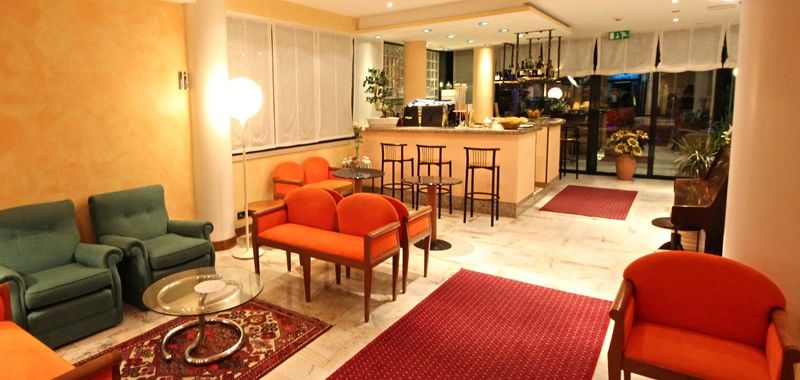 Ruhl Beach Hotel & Suites Lido di Jesolo Bagian luar foto