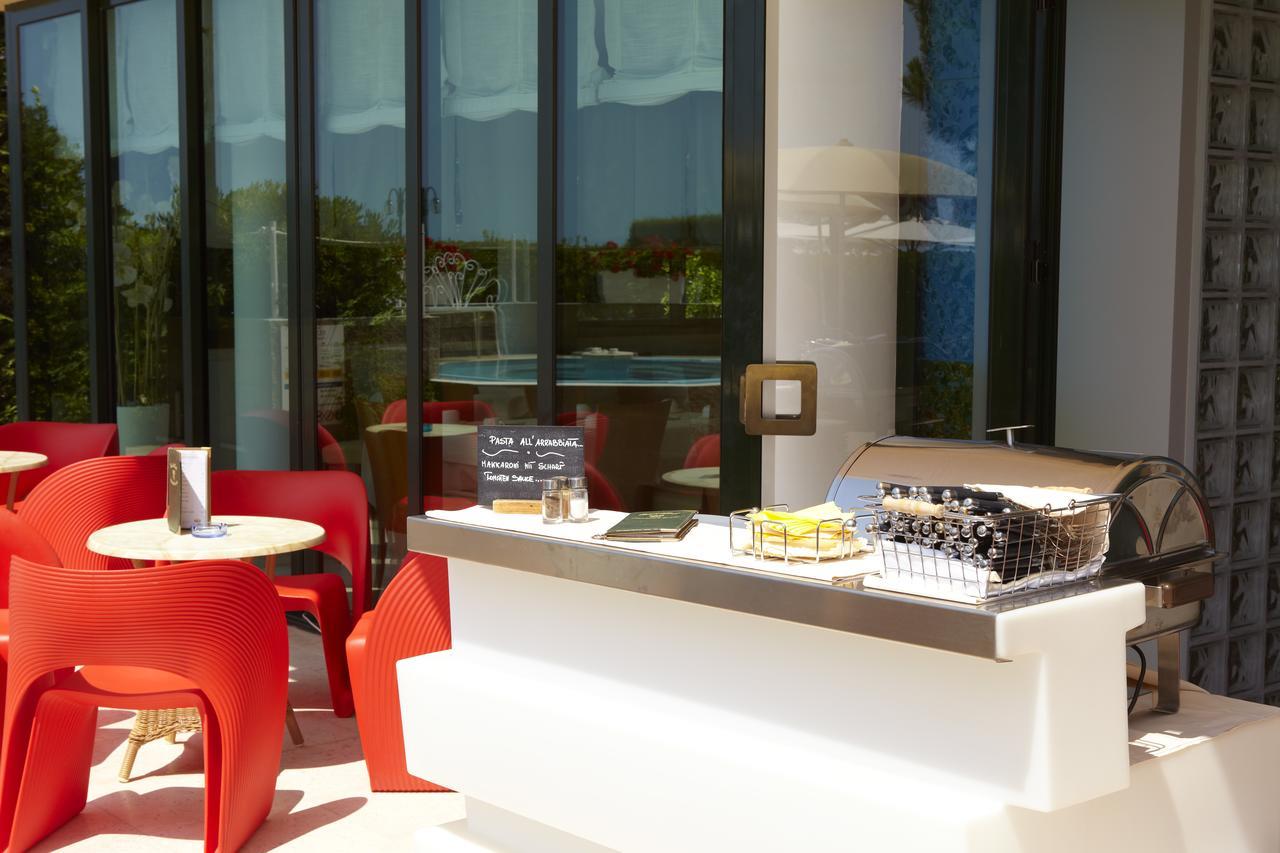 Ruhl Beach Hotel & Suites Lido di Jesolo Bagian luar foto