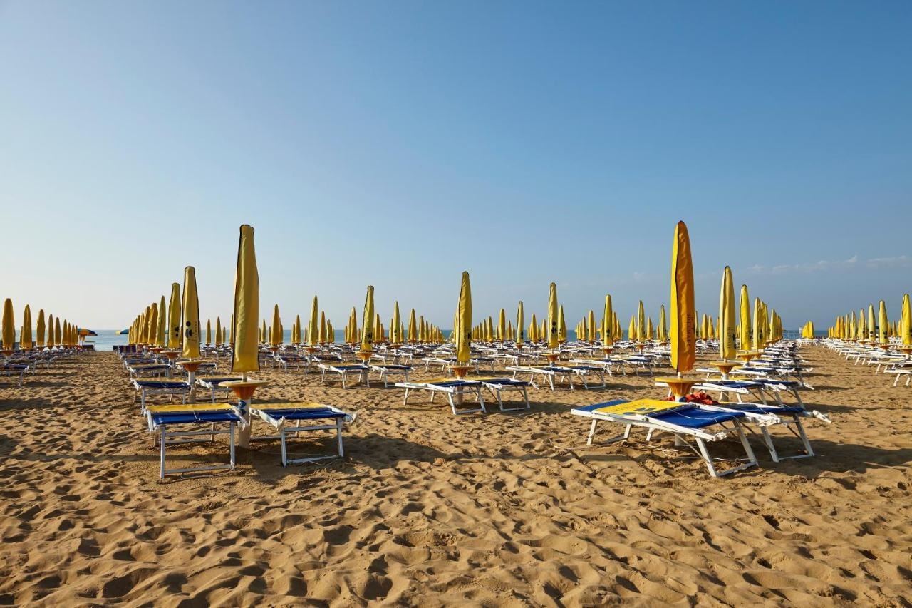 Ruhl Beach Hotel & Suites Lido di Jesolo Bagian luar foto